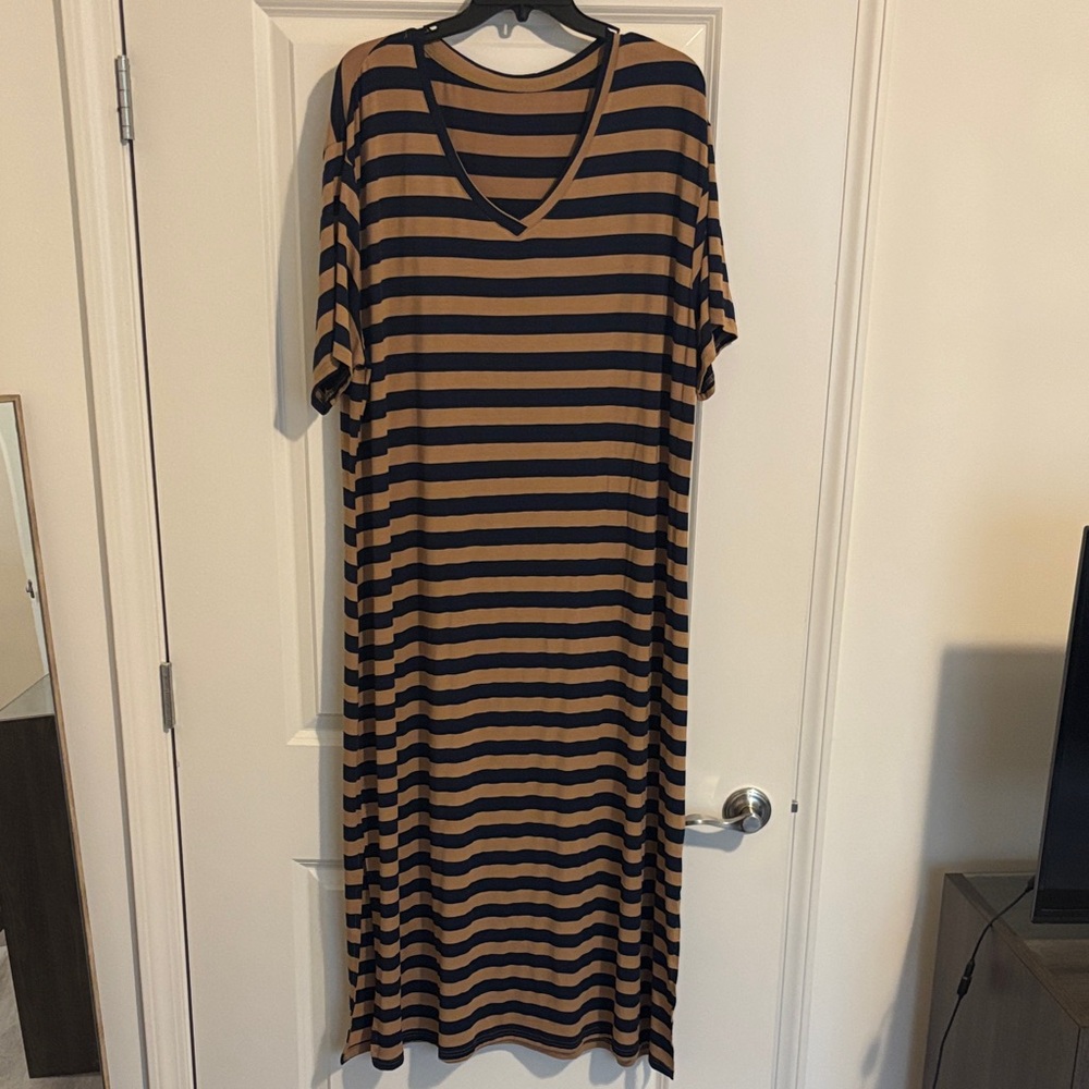 Striped V-Neck Maxi Dress - Black and Tan